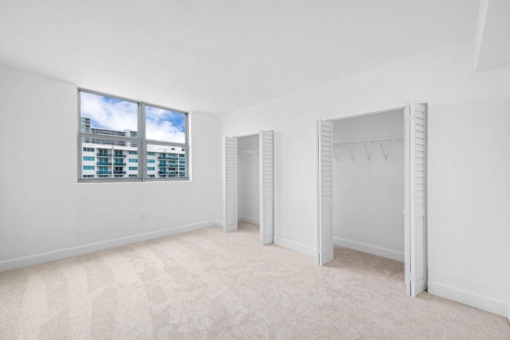 7501 E Treasure Drive, Unit 8n, North Bay Village, FL 33141 Photo