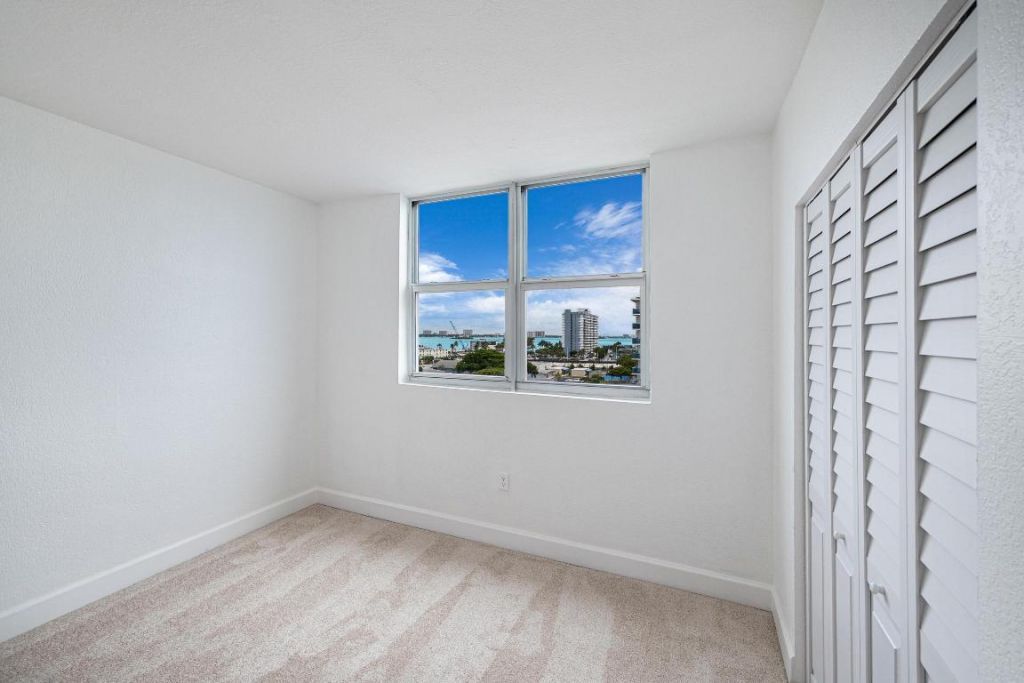 7501 E Treasure Drive, Unit 8n, North Bay Village, FL 33141 Photo