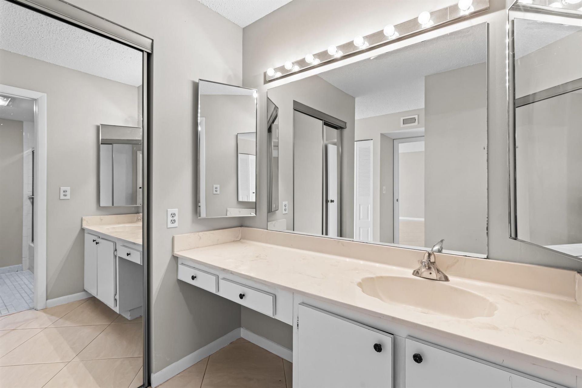 9270 Vista Del Lago, Unit E27, Boca Raton, FL 33428 Photo