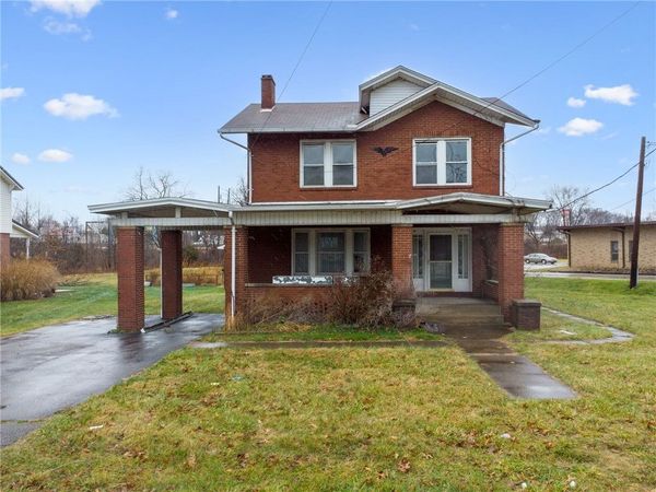 132 W Pennsylvania , New Stanton, PA 15672