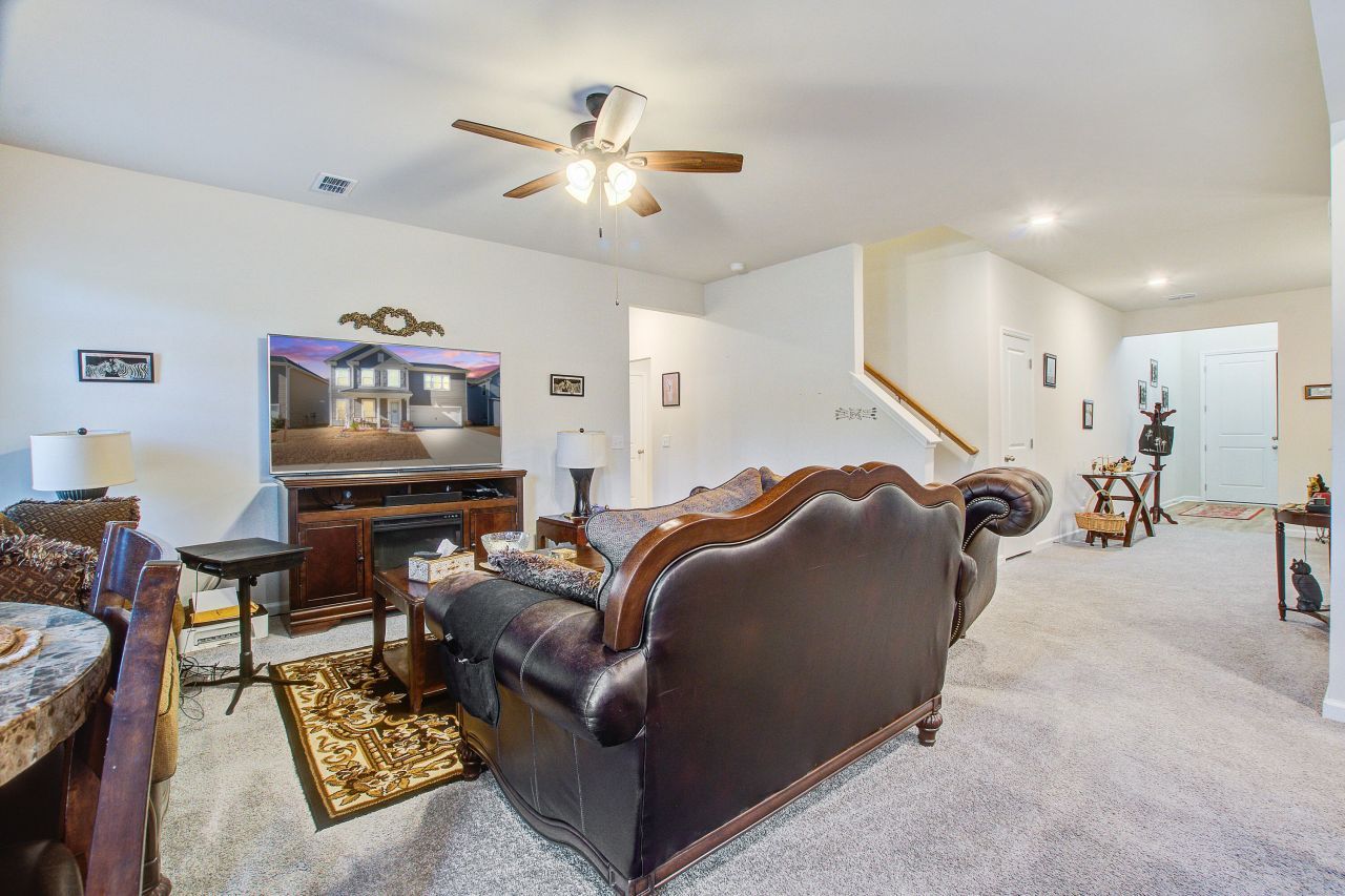 135 Winding Grove Lane Photo 11