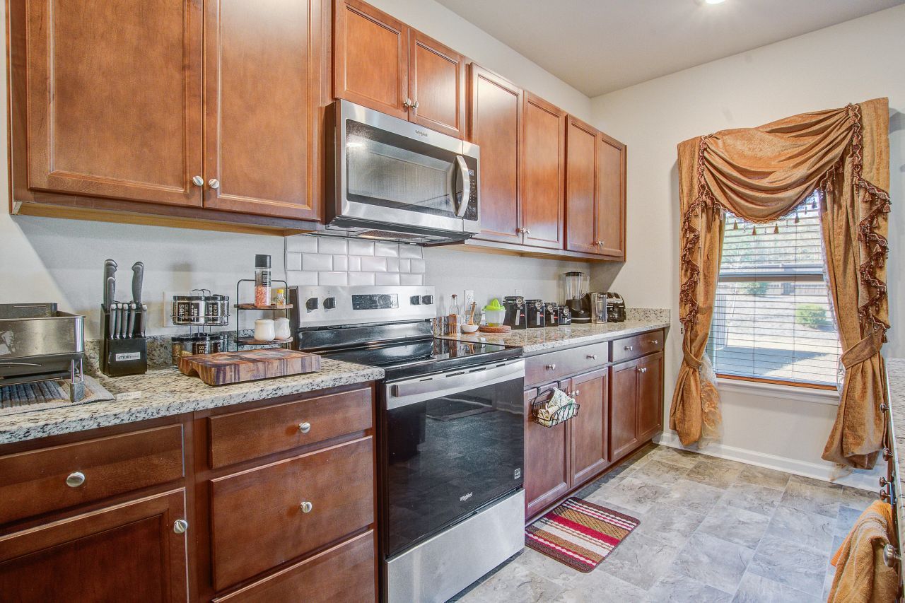 135 Winding Grove Lane Photo 15