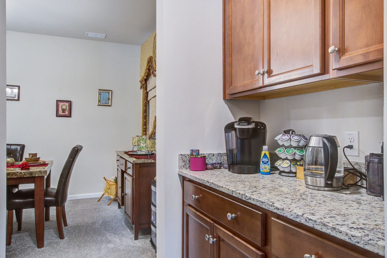 135 Winding Grove Lane Photo 17