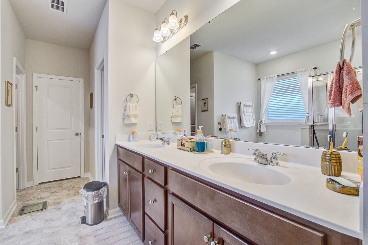 135 Winding Grove Lane Photo 30