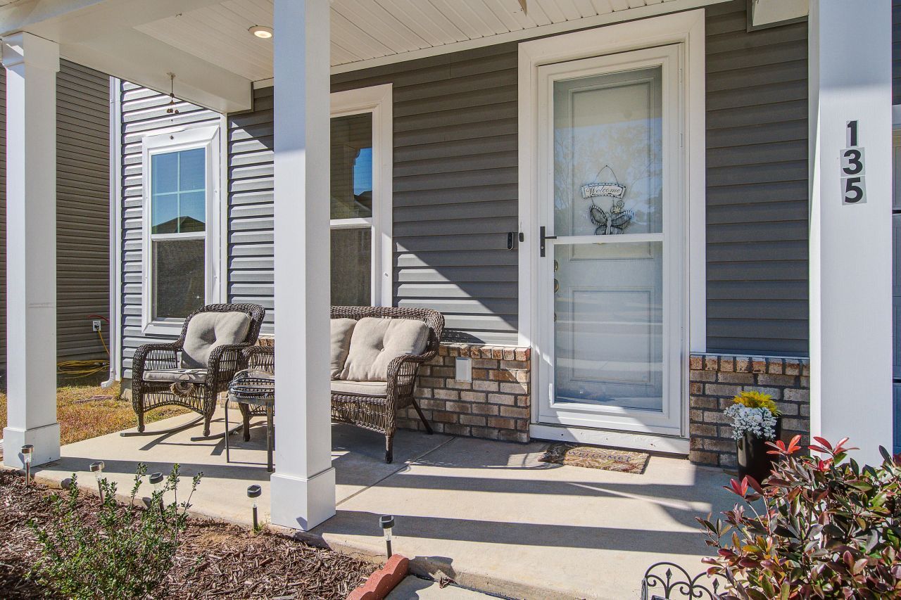 135 Winding Grove Lane Photo 5