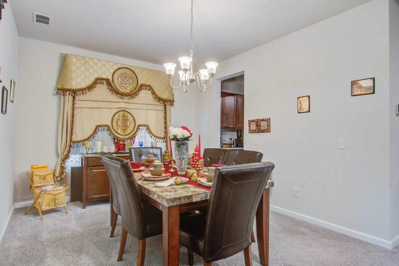 135 Winding Grove Lane Photo 8