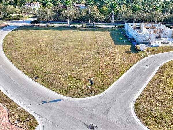 103 SE Via Lago Garda, Port St Lucie, FL 34952