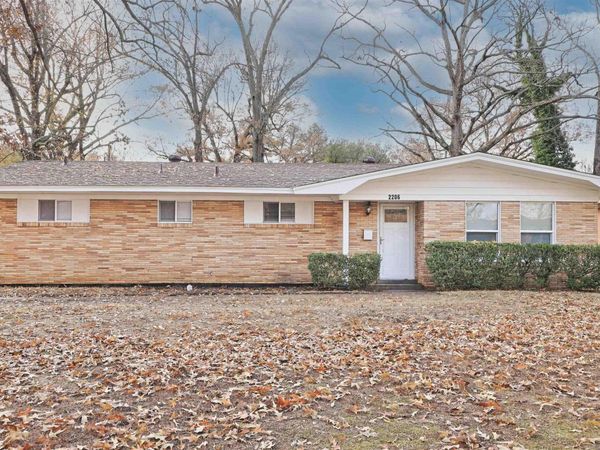 2206 W 36, Pine Bluff, AR 71603