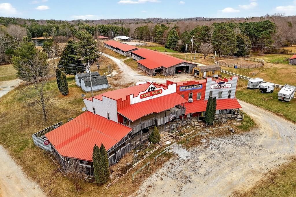 3341 Leatherwood Ford Rd, Jamestown, TN 38556 Main Photo