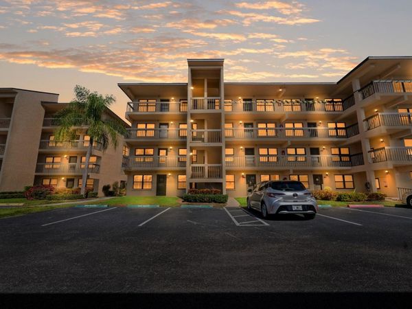 505 30TH AVENUE W, Unit E304, BRADENTON, FL 34205