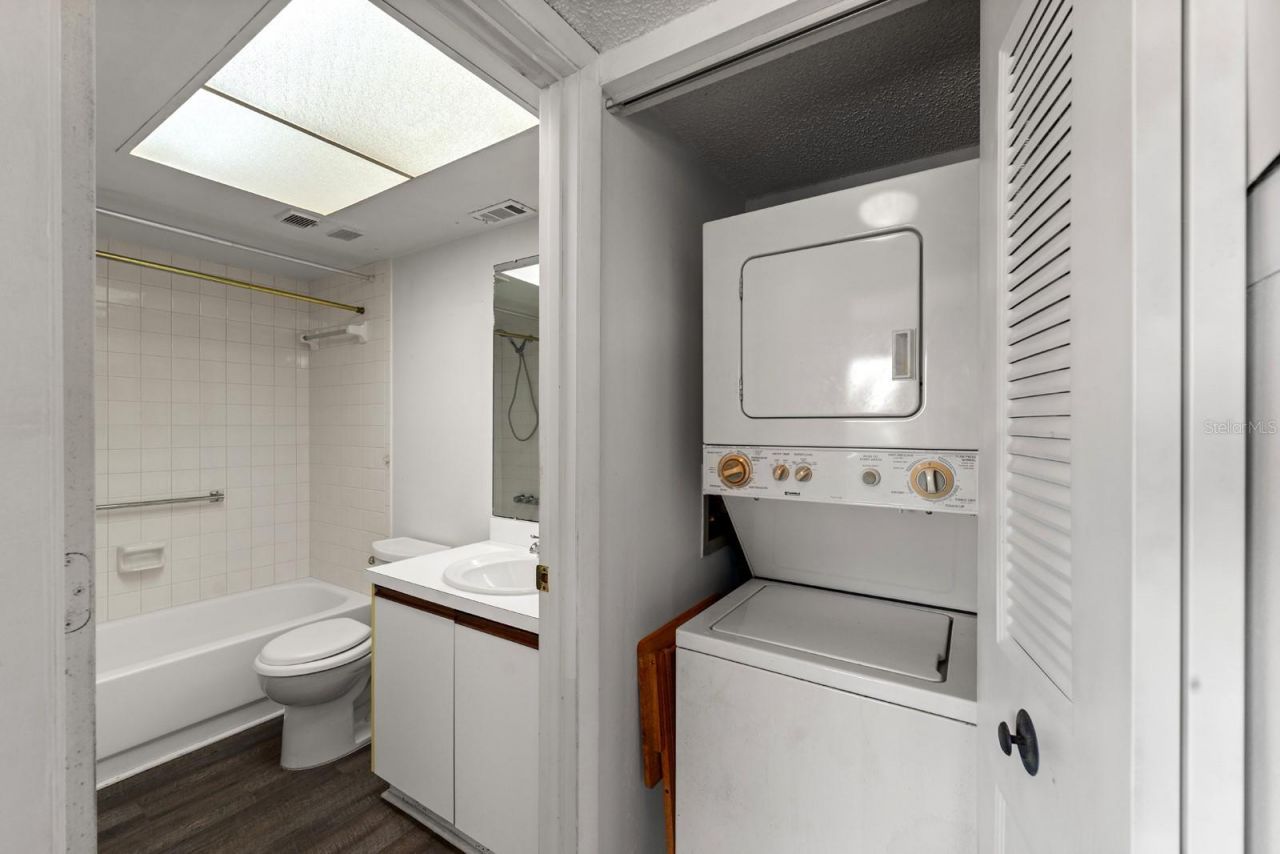 505 30th Avenue W, Unit E304, Bradenton, FL 34205 Photo