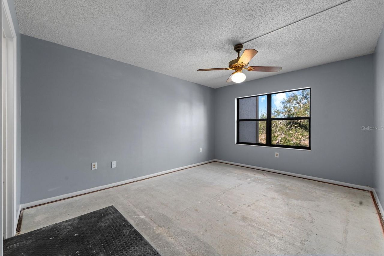 505 30th Avenue W, Unit E304, Bradenton, FL 34205 Photo