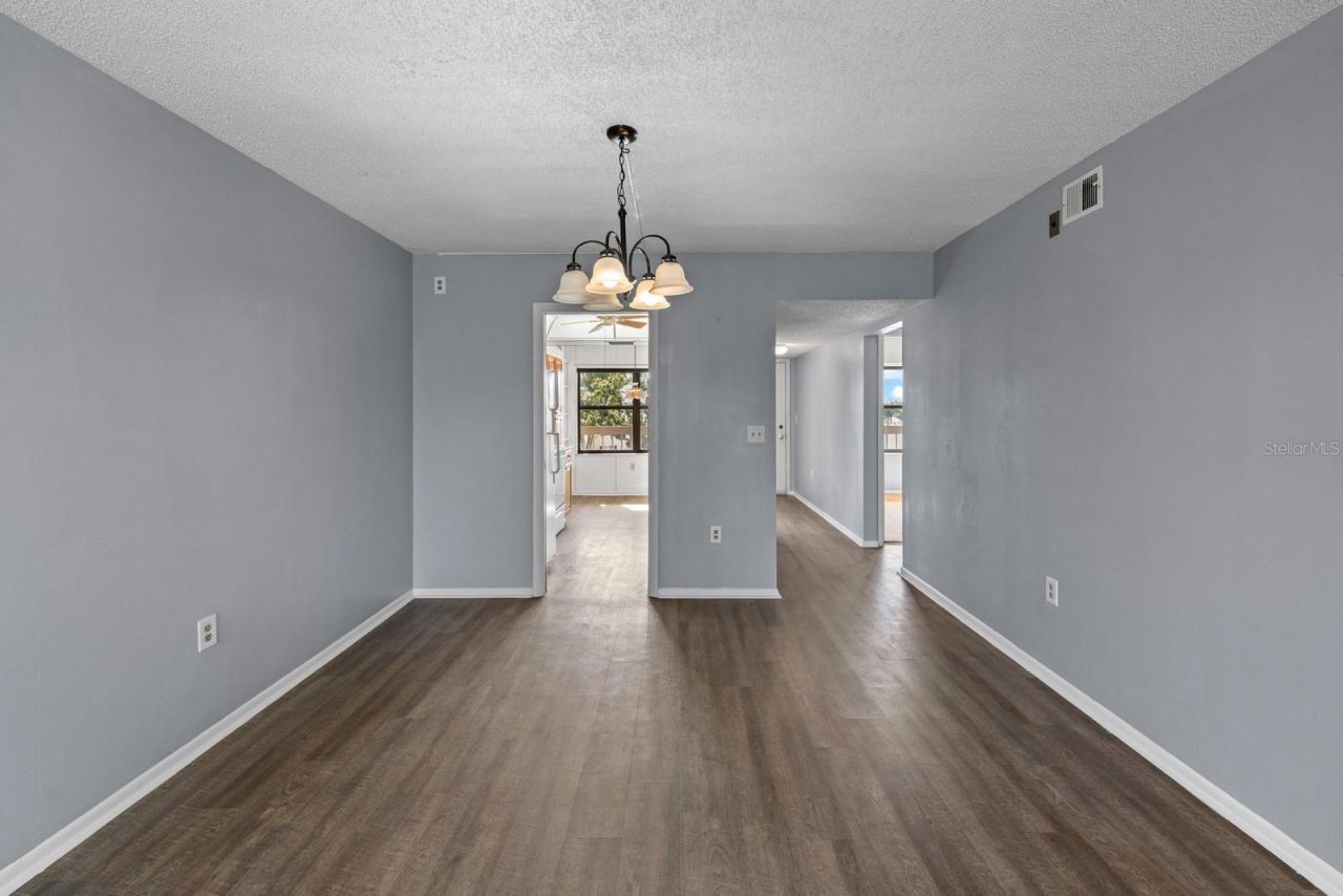 505 30th Avenue W, Unit E304, Bradenton, FL 34205 Photo