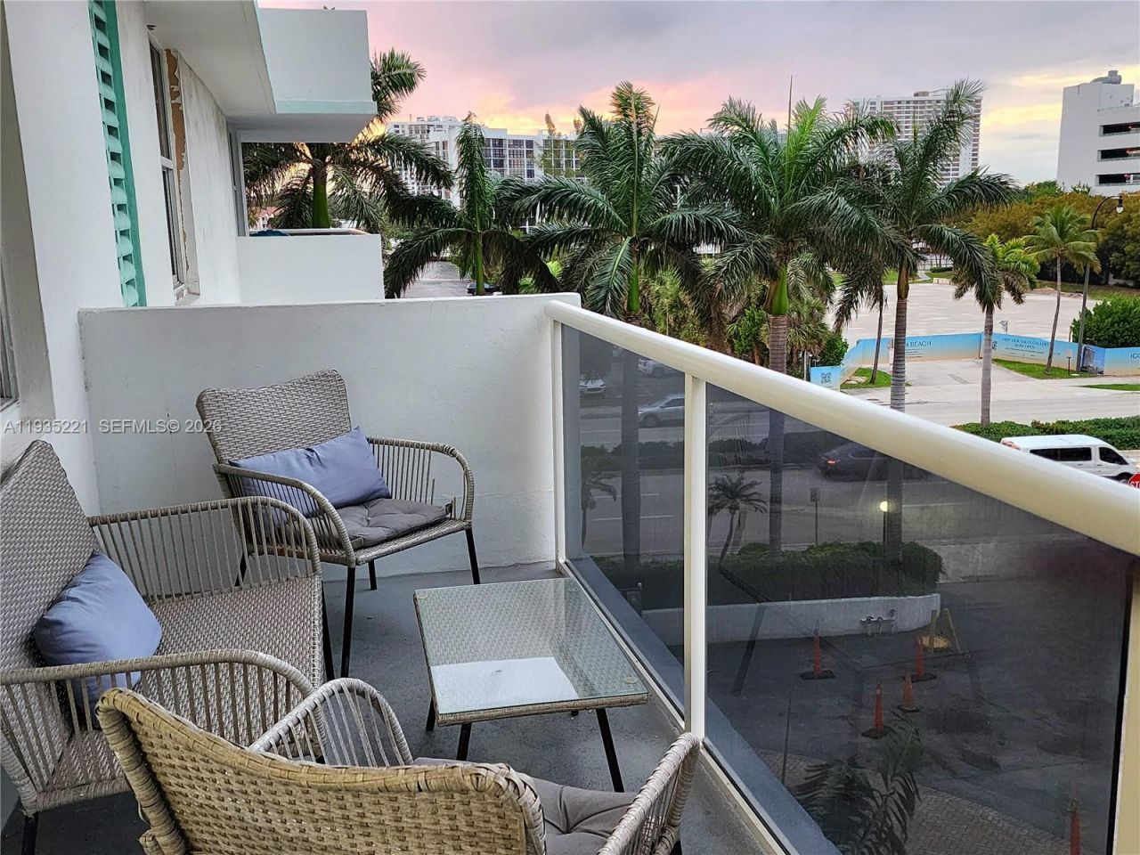 3725 S Ocean Dr, Unit 425, Hollywood, FL 33019 Photo