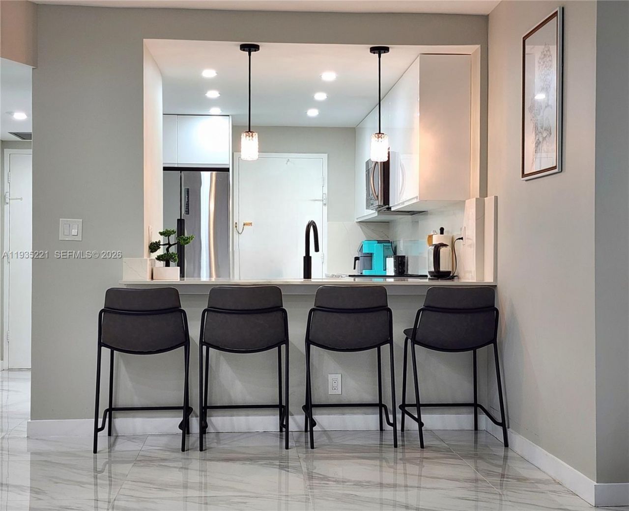 3725 S Ocean Dr, Unit 425, Hollywood, FL 33019 Photo