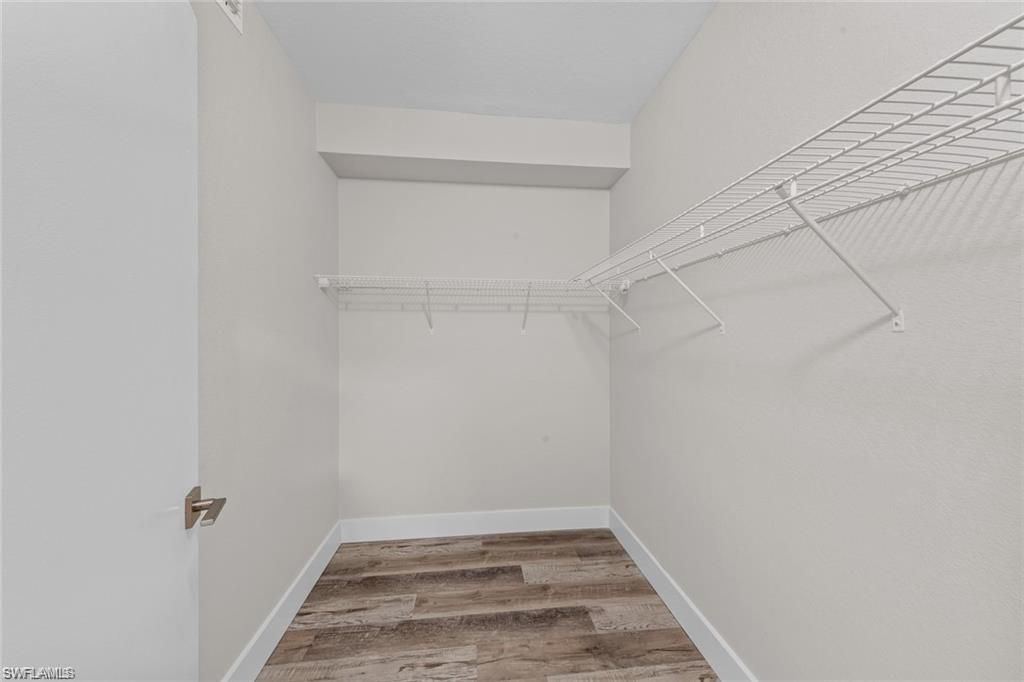 8423 Bernwood Cove Loop, Unit 405, Fort Myers, FL 33966 Photo