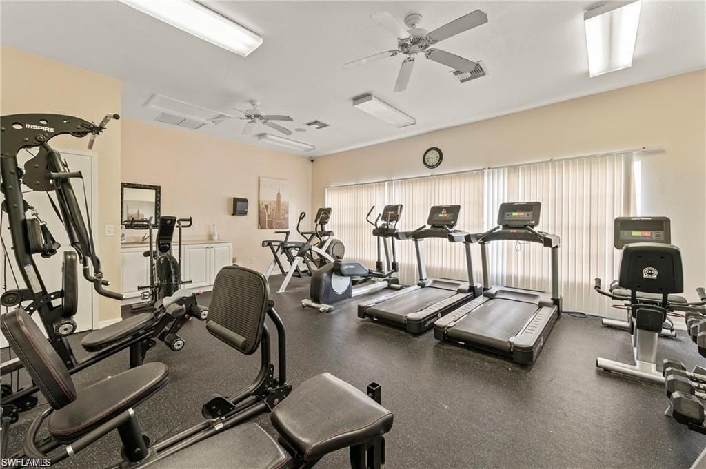 8423 Bernwood Cove Loop, Unit 405, Fort Myers, FL 33966 Photo