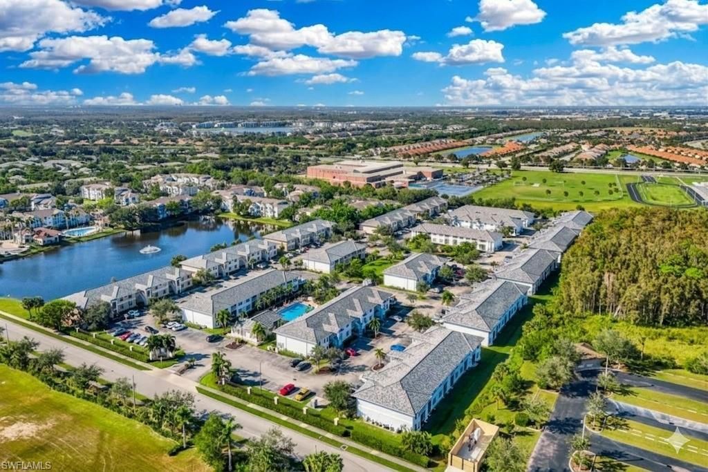 8423 Bernwood Cove Loop, Unit 405, Fort Myers, FL 33966 Photo