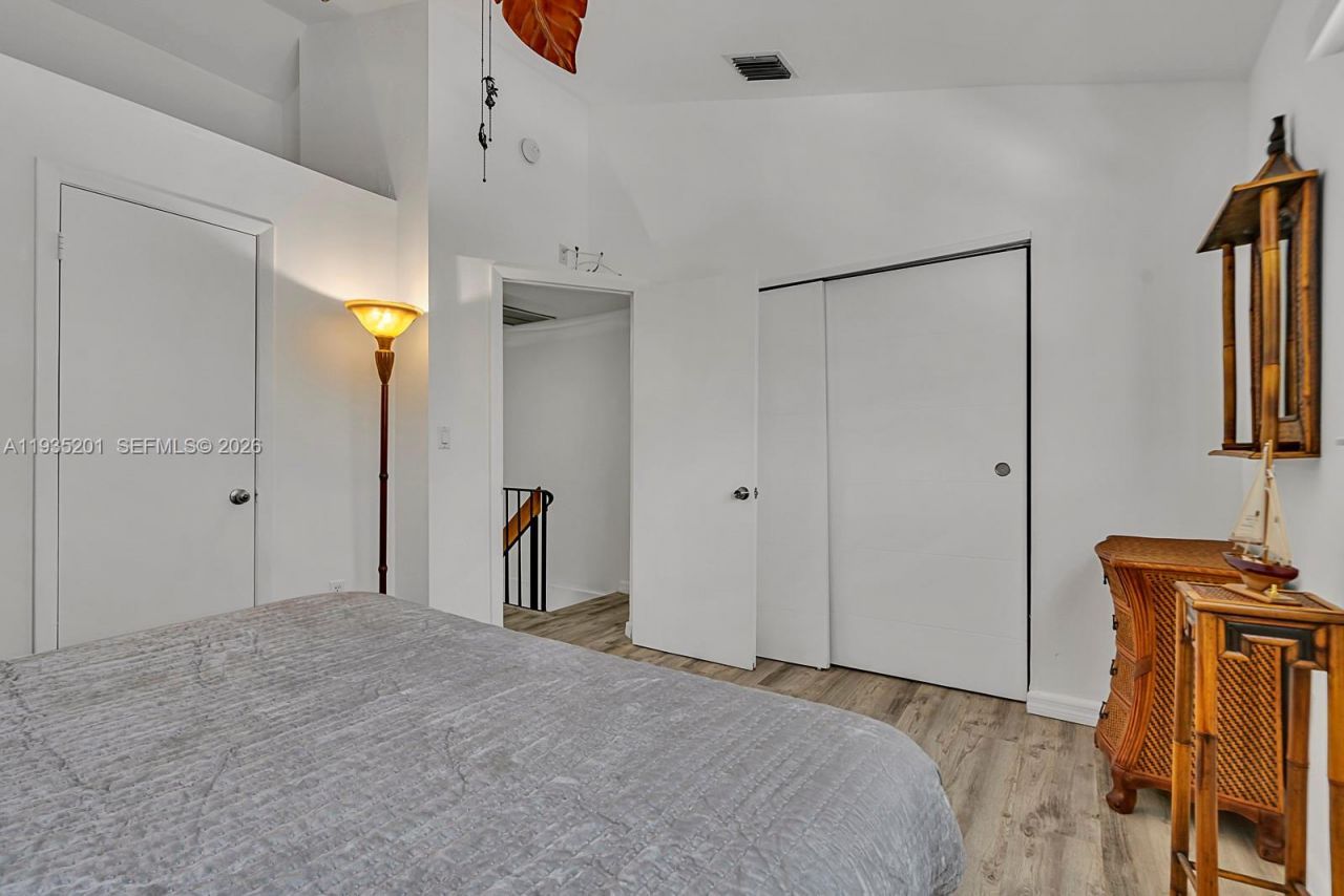 798 Crandon Blvd, Unit 16-C, Key Biscayne, FL 33149 Photo