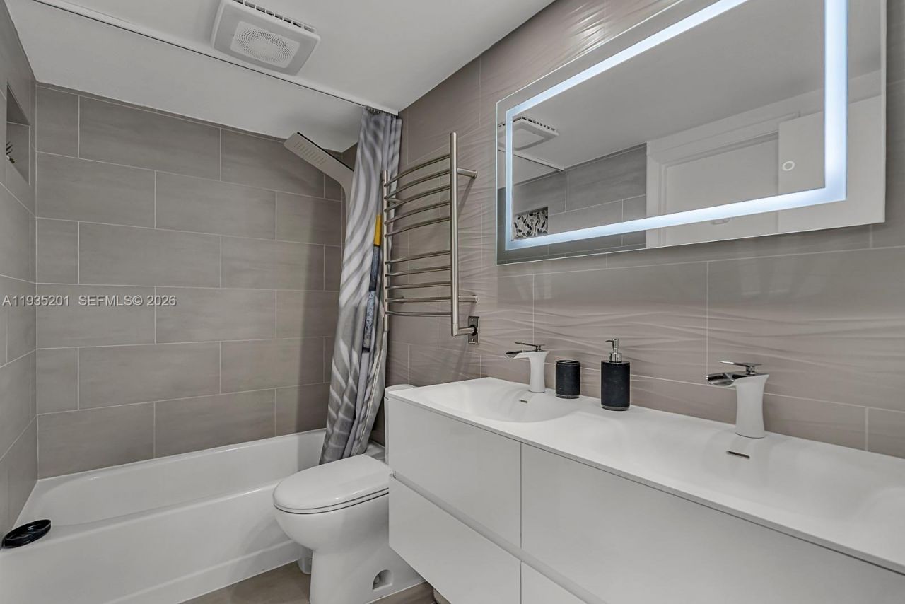 798 Crandon Blvd, Unit 16-C, Key Biscayne, FL 33149 Photo