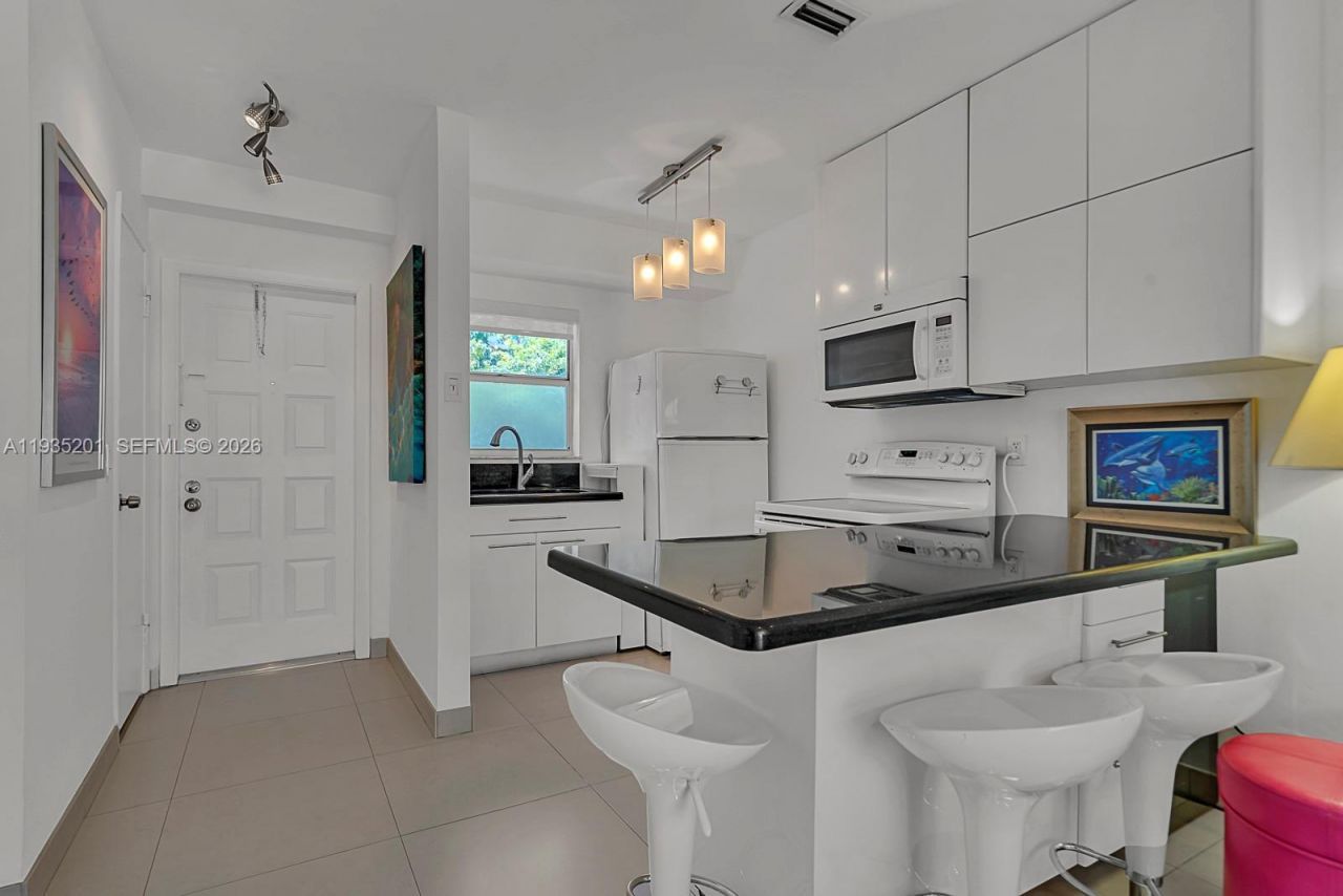 798 Crandon Blvd, Unit 16-C, Key Biscayne, FL 33149 Photo