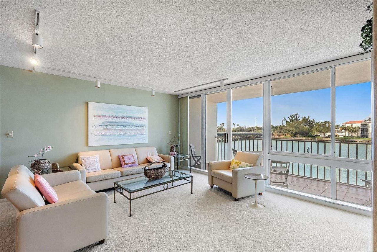 5281 Isla Key Boulevard S, Unit 207, Saint Petersburg, FL 33715 Photo