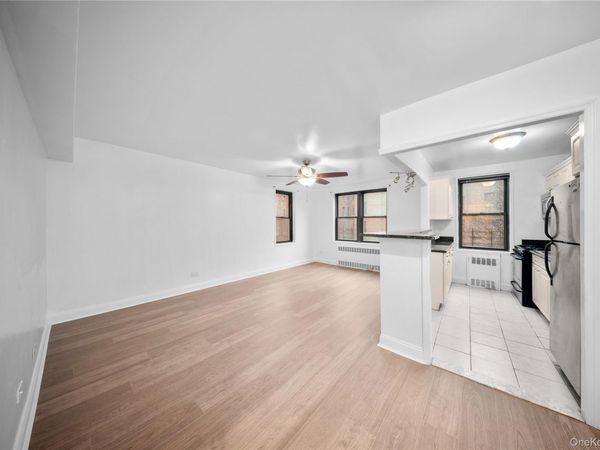 15030 71 Avenue, Unit 2L, Flushing, NY 11367