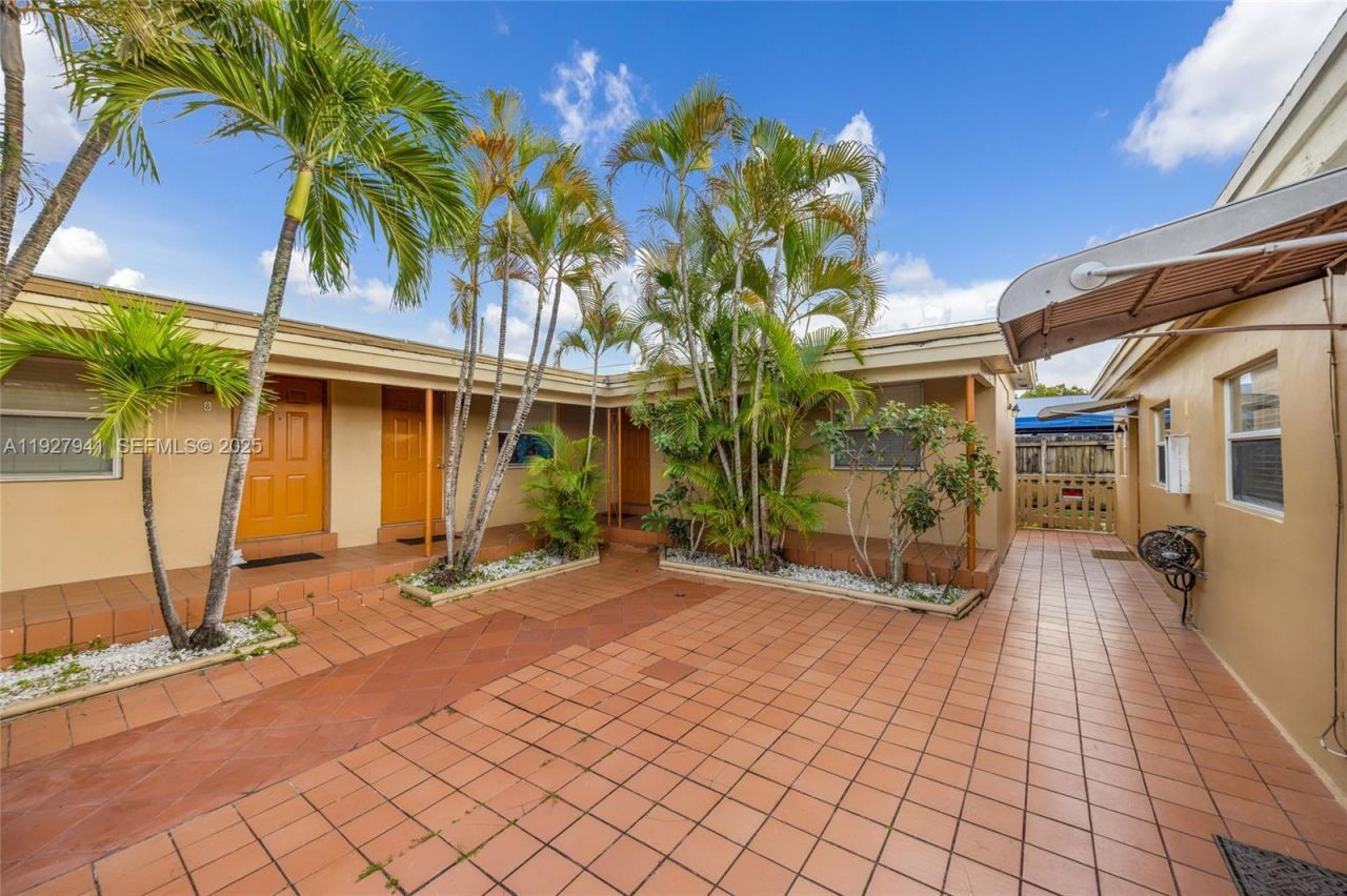 6124 Pembroke Rd, Unit 1-8, Miramar, FL 33023 Photo