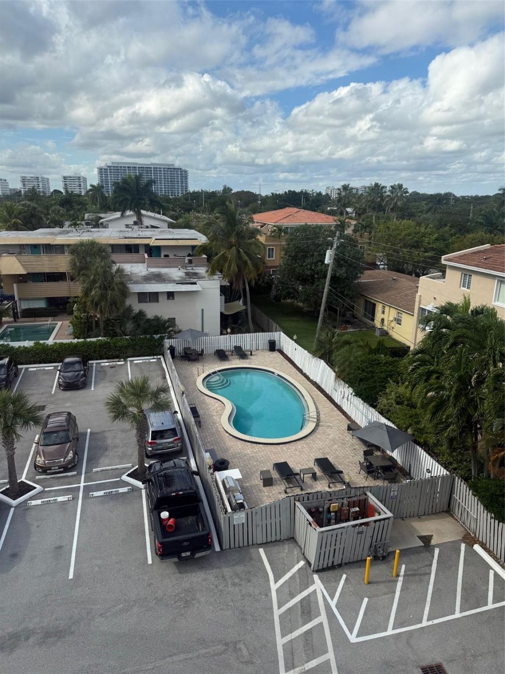 2555 NE 11th Street, Unit 502, Fort Lauderdale, FL 33304 Photo