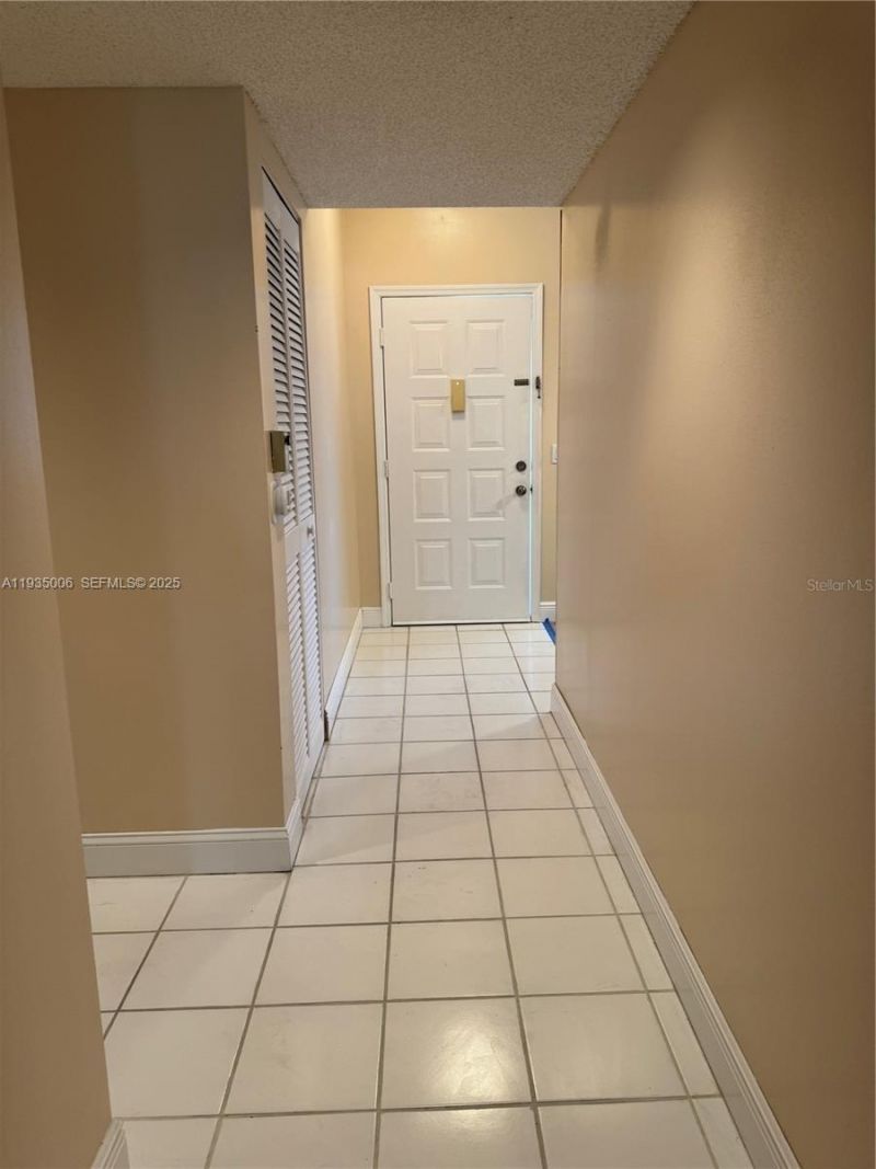 7557 Trent Dr , Unit 213, Tamarac, FL 33321 Photo