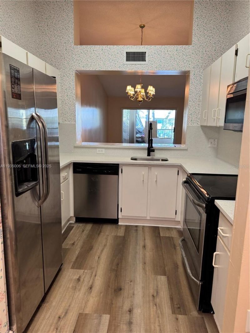 7557 Trent Dr , Unit 213, Tamarac, FL 33321 Photo