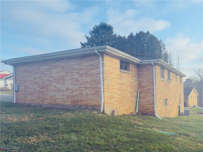 102.5 Beechwood Boulevard, Wintersville, OH 43953 Photo 3