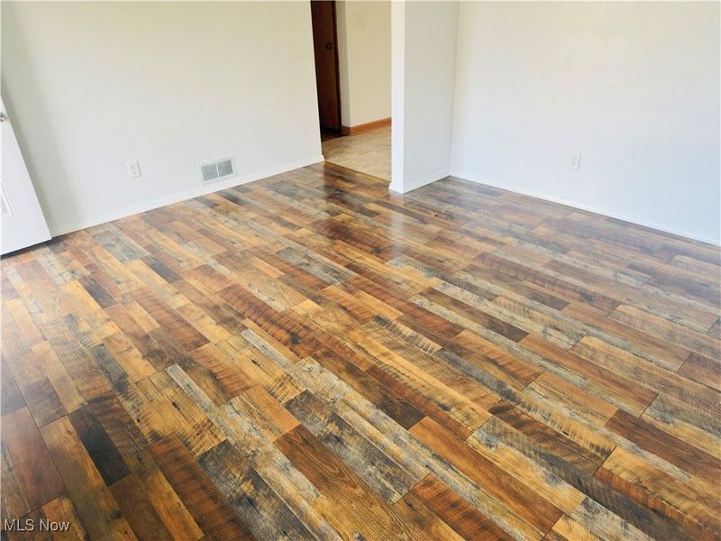 102.5 Beechwood Boulevard, Wintersville, OH 43953 Photo 8