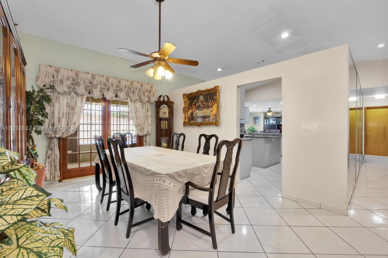 165 W 50th St, Hialeah, FL 33012 Photo