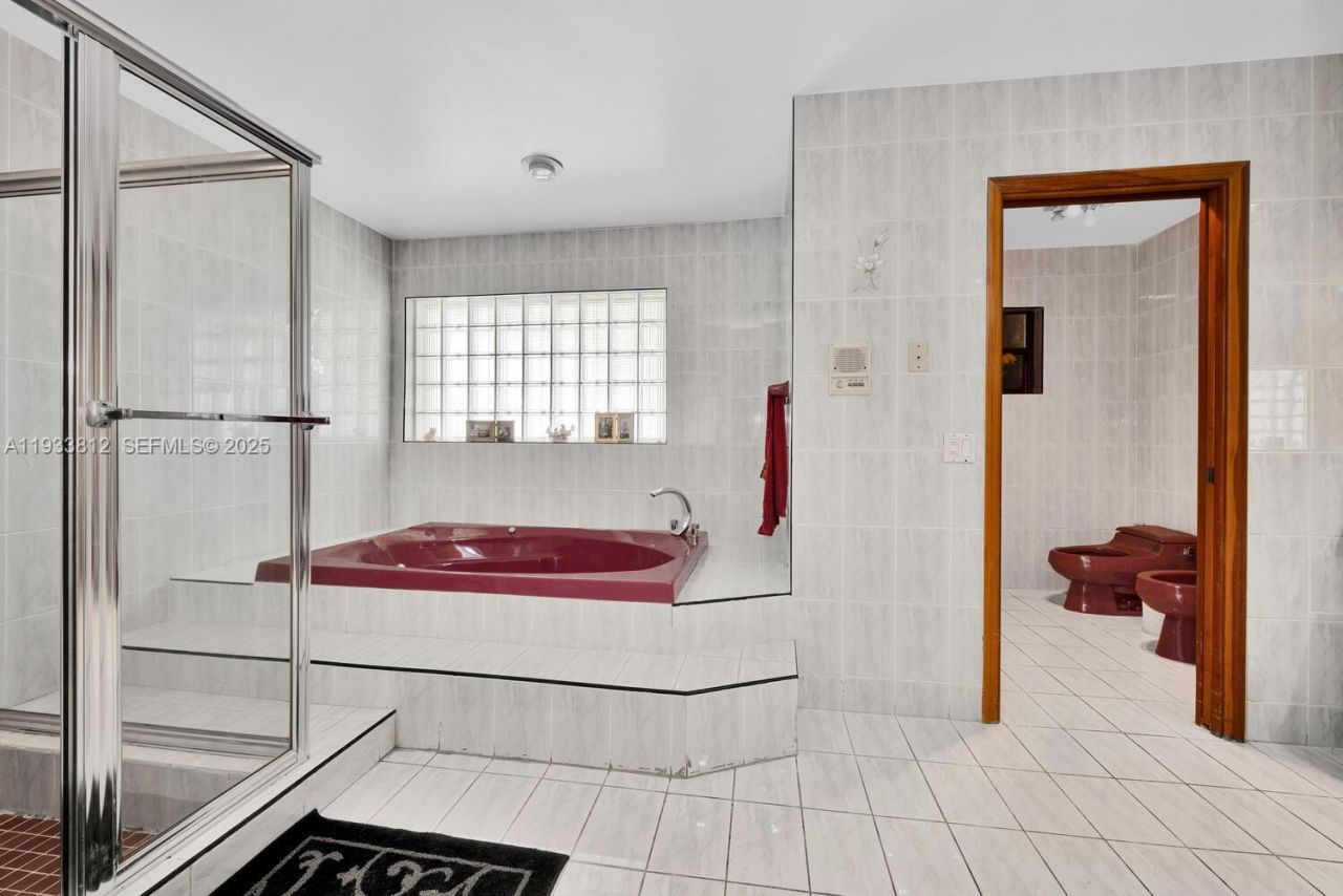 165 W 50th St, Hialeah, FL 33012 Photo