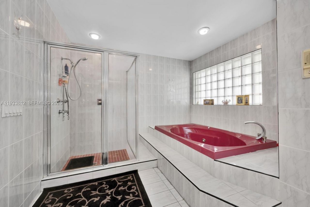 165 W 50th St, Hialeah, FL 33012 Photo