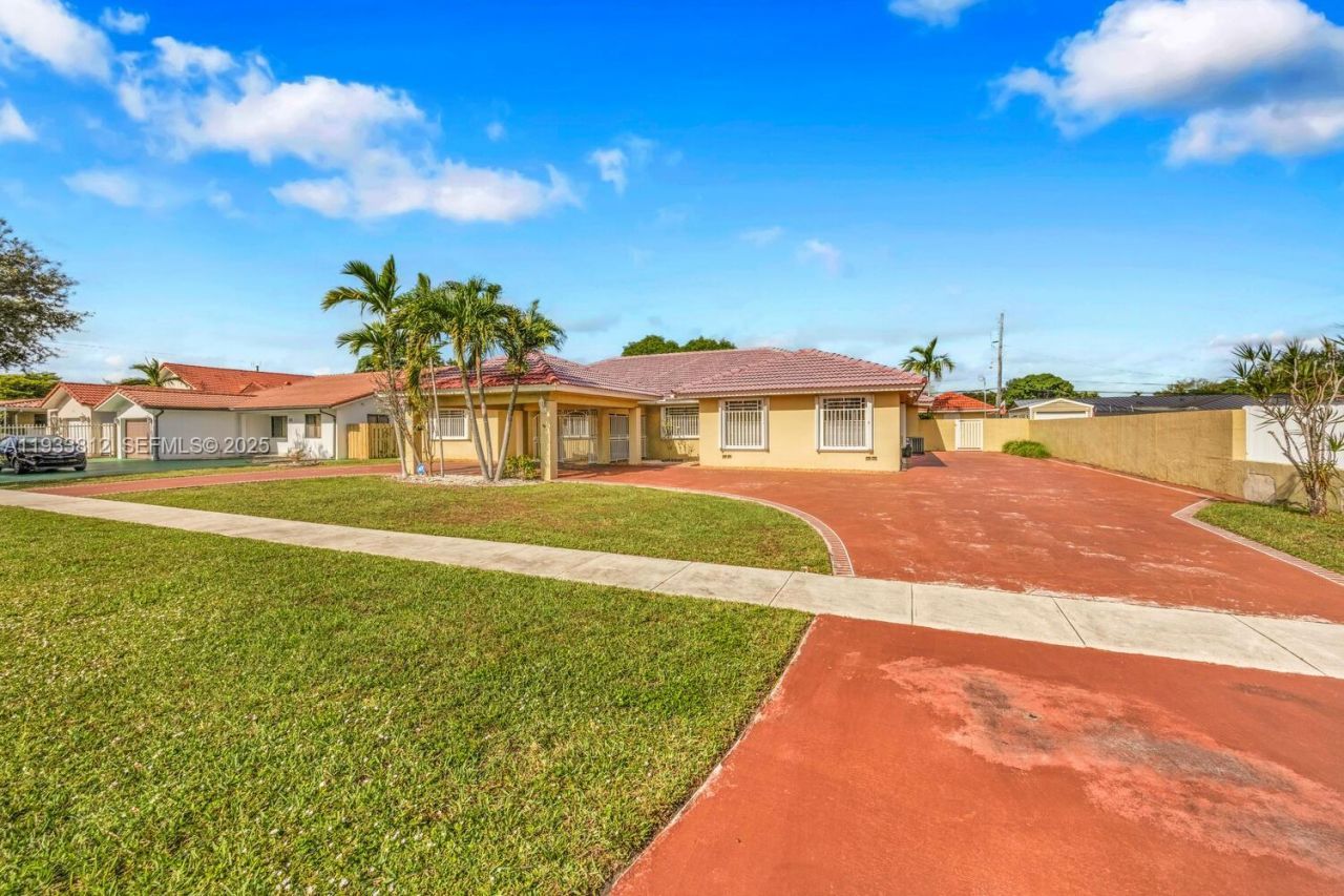 165 W 50th St, Hialeah, FL 33012 Photo