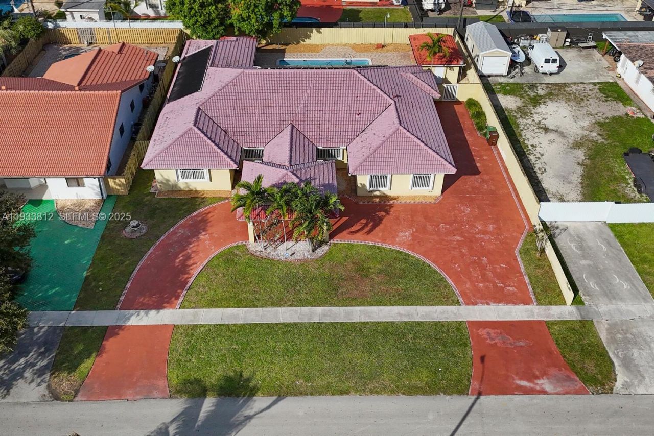 165 W 50th St, Hialeah, FL 33012 Photo