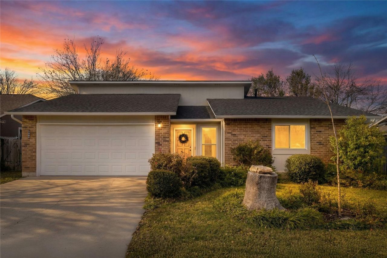 1402 Wayne Dr, Round Rock, TX 78664 Main Photo