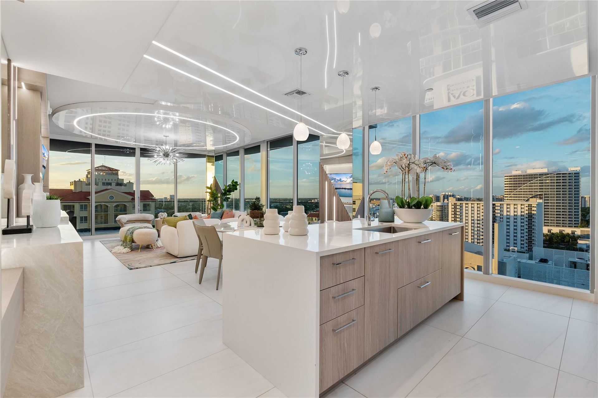 151 N Seabreeze Boulevard, Unit 1403, Fort Lauderdale, FL 33304 Photo