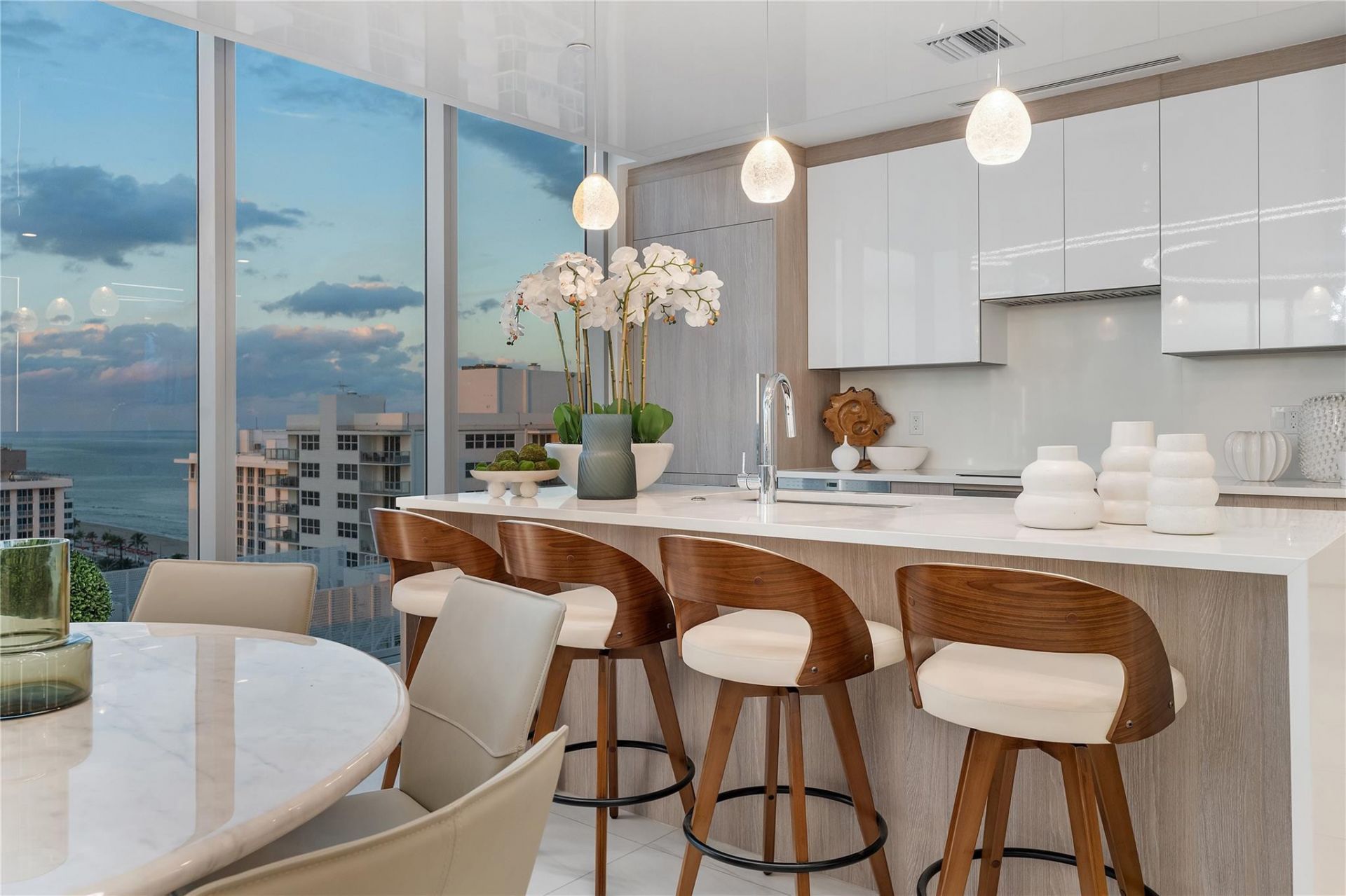 151 N Seabreeze Boulevard, Unit 1403, Fort Lauderdale, FL 33304 Photo