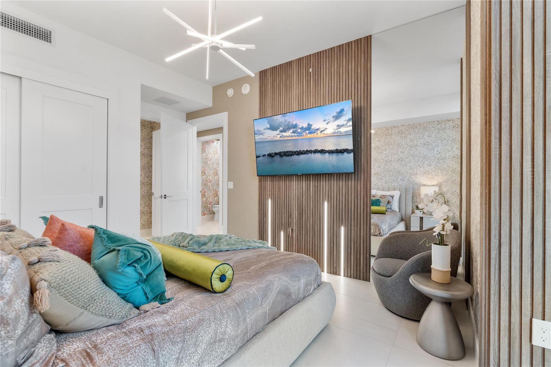 151 N Seabreeze Boulevard, Unit 1403, Fort Lauderdale, FL 33304 Photo