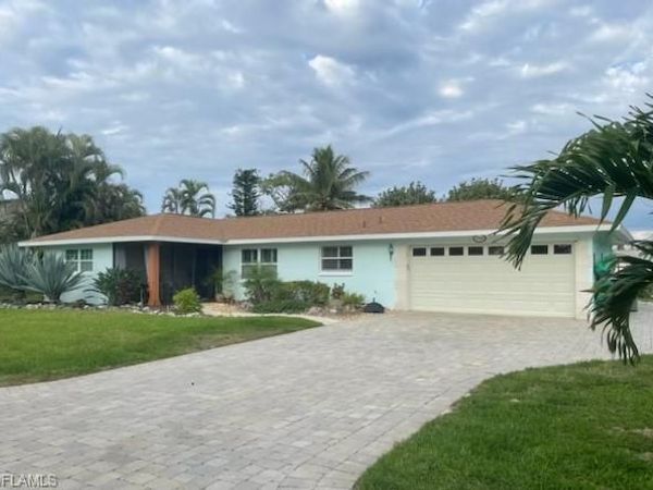 27061 Homewood DR, BONITA SPRINGS, FL 34135