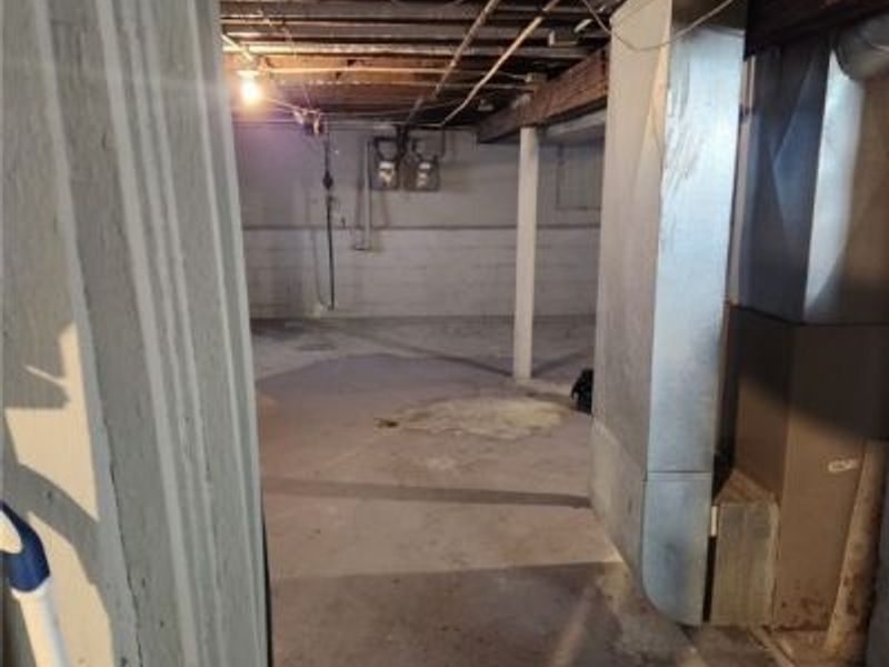 10006 Lamontier Avenue, Cleveland, OH 44104 Photo 11