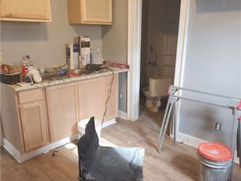 10006 Lamontier Avenue, Cleveland, OH 44104 Photo 16