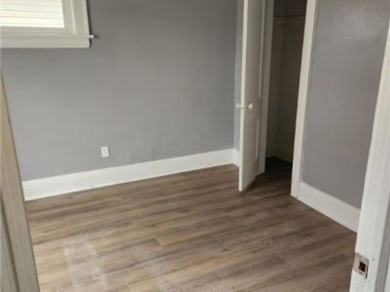 10006 Lamontier Avenue, Cleveland, OH 44104 Photo 20