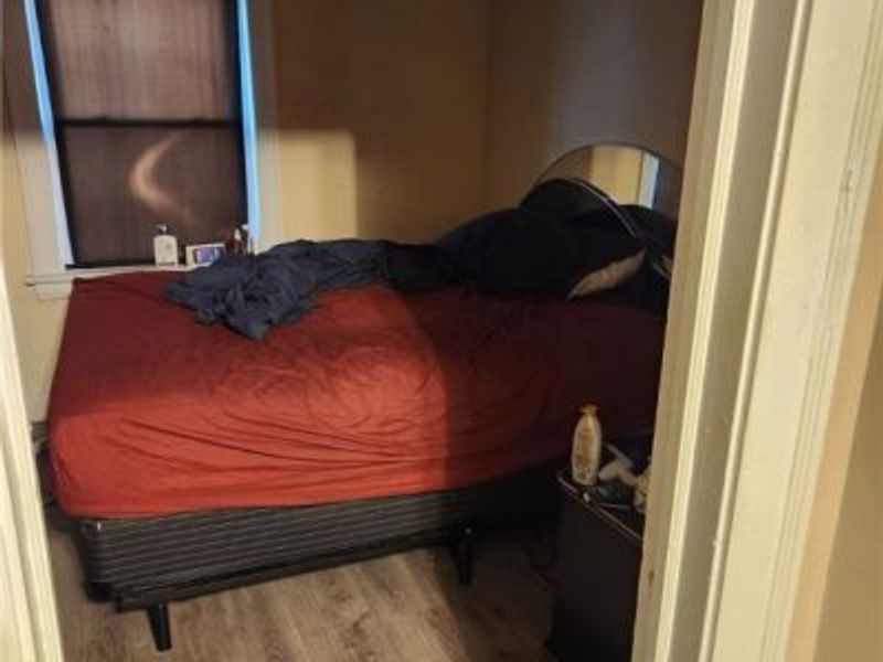 10006 Lamontier Avenue, Cleveland, OH 44104 Photo 6