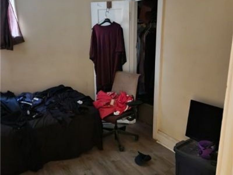 10006 Lamontier Avenue, Cleveland, OH 44104 Photo 8