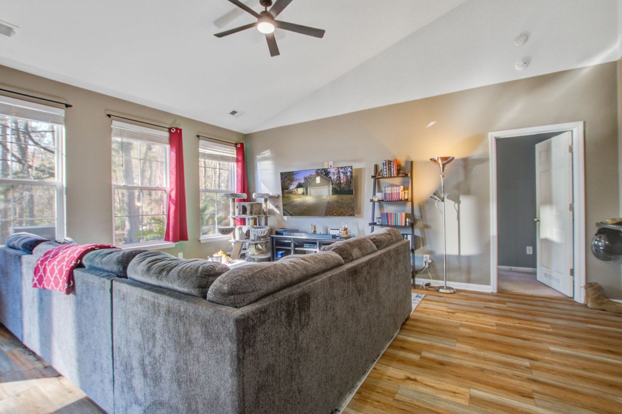 2995 Pocasset Circle Photo 12