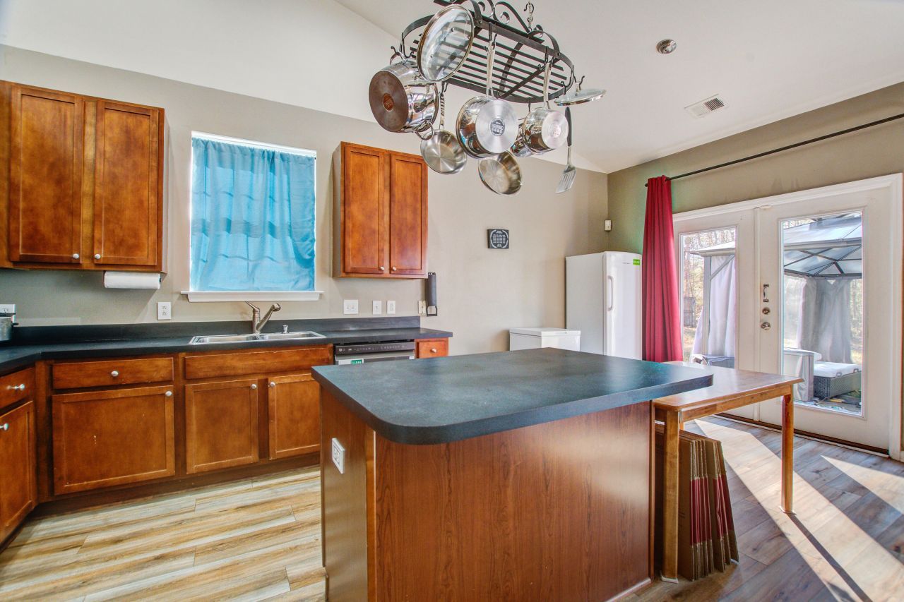 2995 Pocasset Circle Photo 13